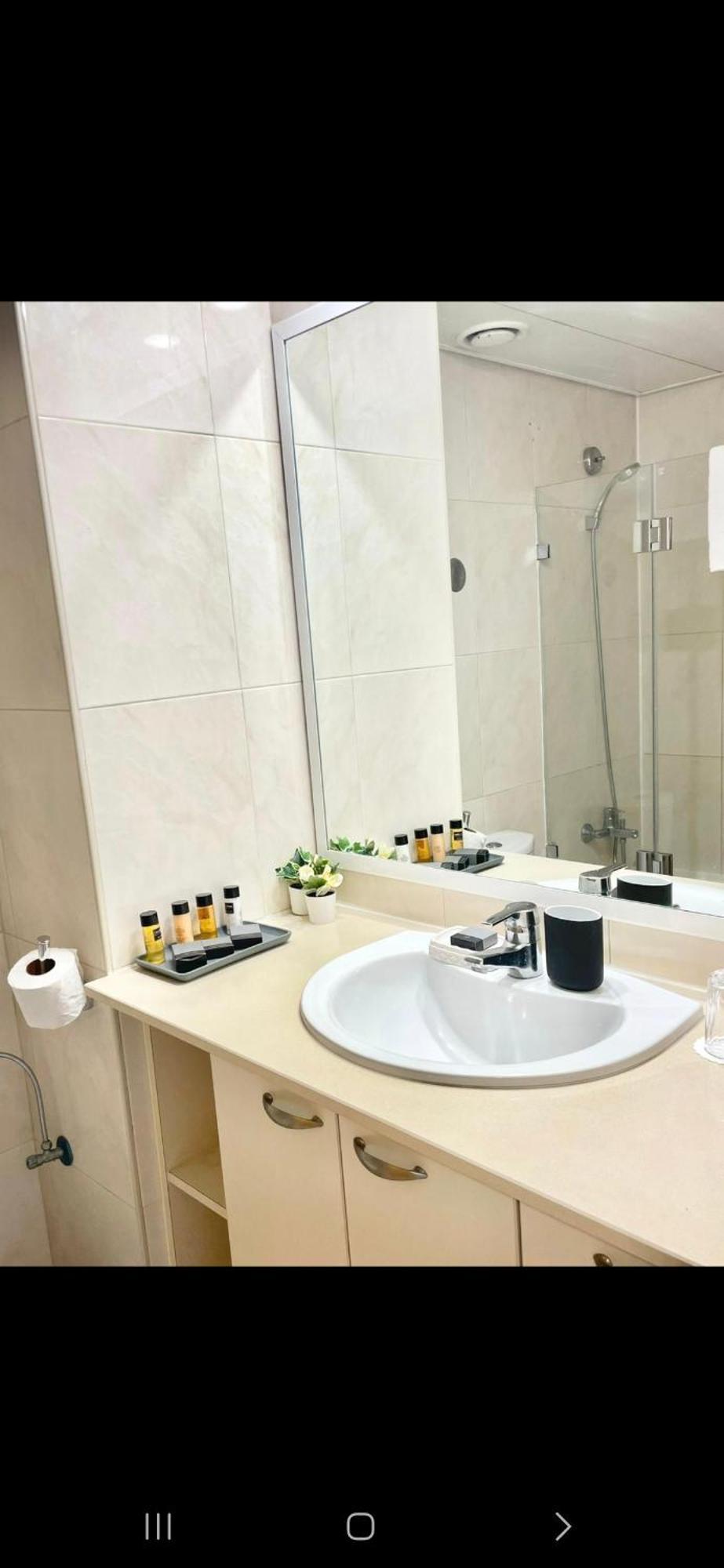 Oceanus Apartment Hotel Herzliya Exterior photo